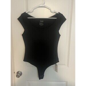 NWT Pink M Style Clothing Co. Black Short Sleeve Bodysuit Size Large Stretchy